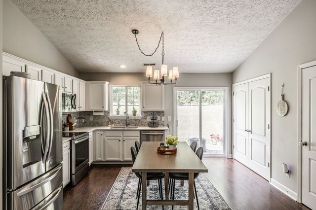 110 Dimaggio Dr, Springfield, TN 37172