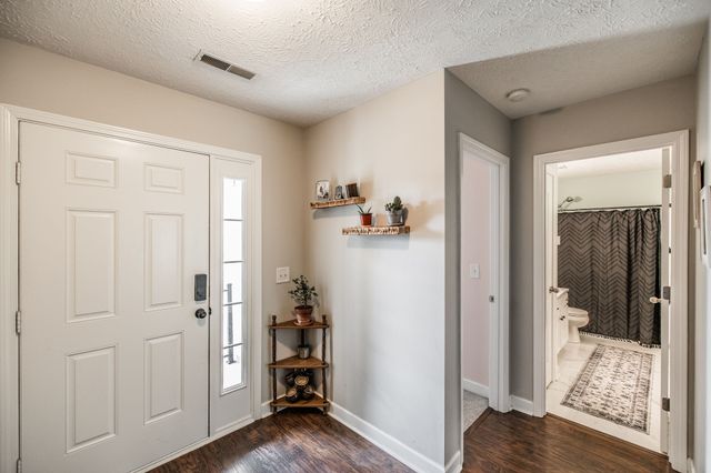 110 Dimaggio Dr, Springfield, TN 37172