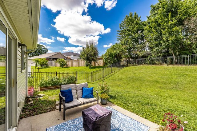 110 Dimaggio Dr, Springfield, TN 37172