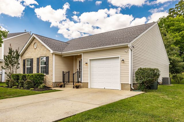 110 Dimaggio Dr, Springfield, TN 37172