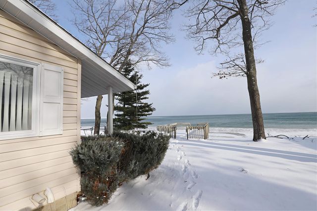 725 S Crescent Avenue, Sims Twp, MI 48703