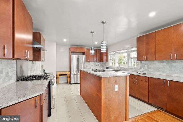5924 KIMBLE CT, Falls Church, VA 22041