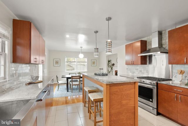 5924 KIMBLE CT, Falls Church, VA 22041