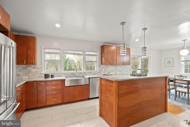 5924 KIMBLE CT, Falls Church, VA 22041