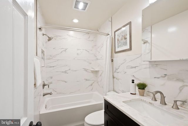 5924 KIMBLE CT, Falls Church, VA 22041