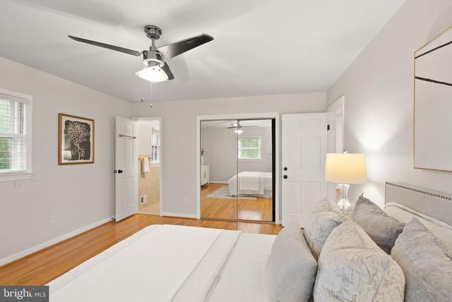 5924 KIMBLE CT, Falls Church, VA 22041