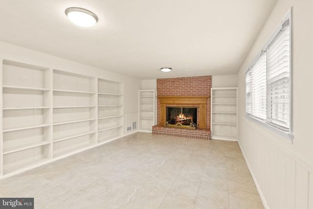 5924 KIMBLE CT, Falls Church, VA 22041