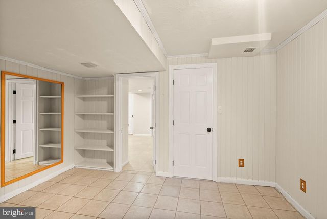5924 KIMBLE CT, Falls Church, VA 22041