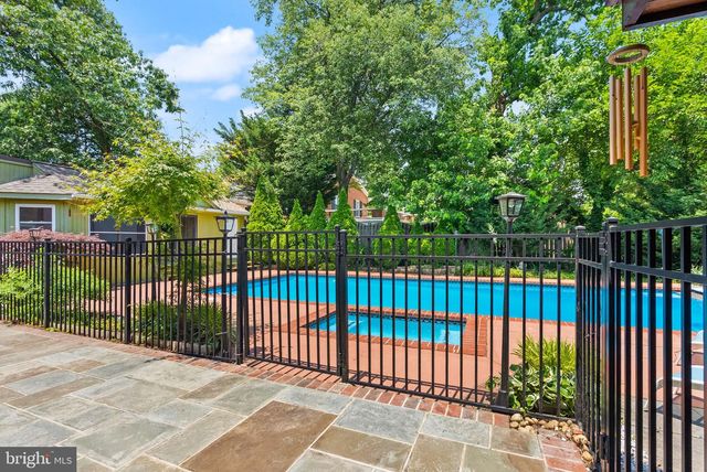 5924 KIMBLE CT, Falls Church, VA 22041