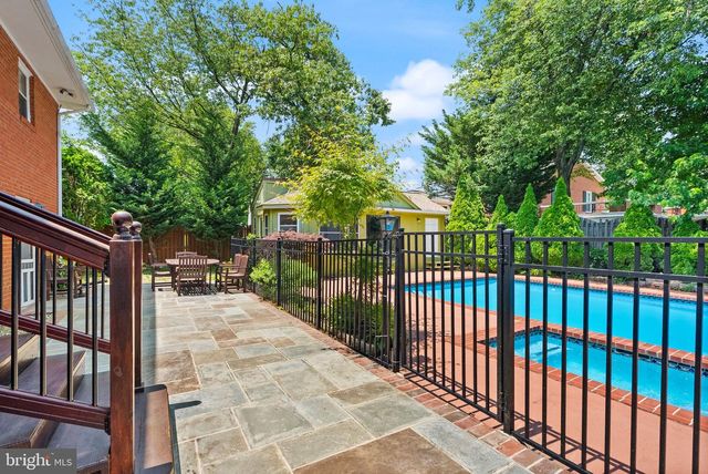 5924 KIMBLE CT, Falls Church, VA 22041