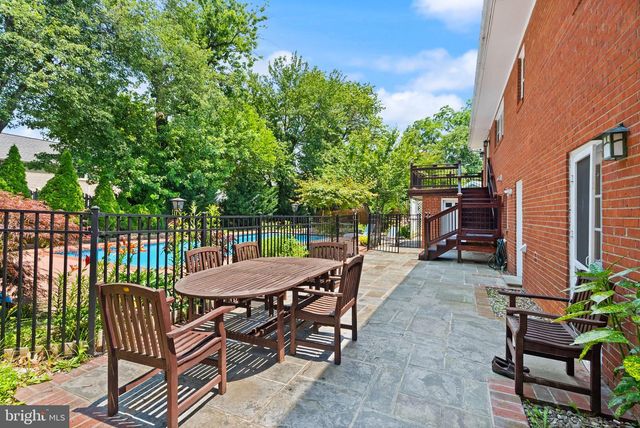 5924 KIMBLE CT, Falls Church, VA 22041