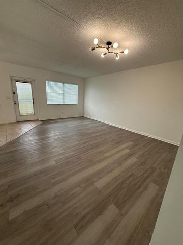 3089 Yarmouth E 3089, Boca Raton, FL 33434