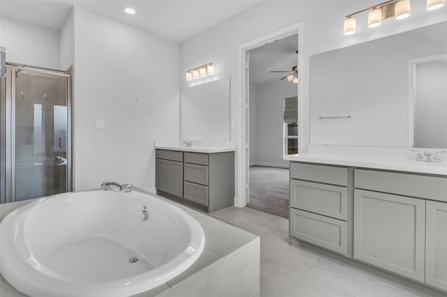 220 Nirnroot Court, Montgomery, TX 77316