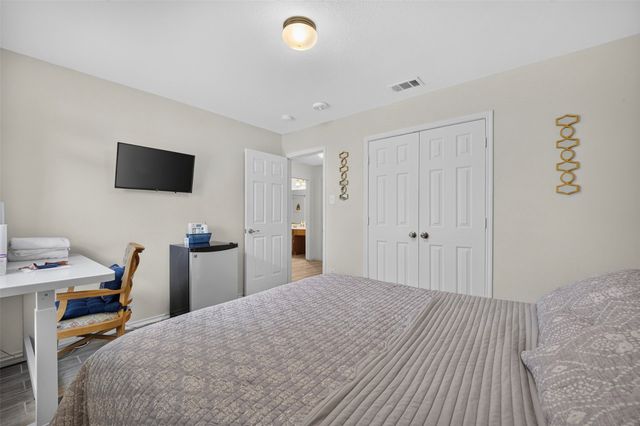 119 Matamoros Street, Grand Prairie, TX 75051