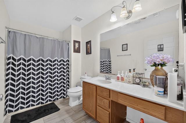 119 Matamoros Street, Grand Prairie, TX 75051