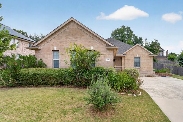 119 Matamoros Street, Grand Prairie, TX 75051