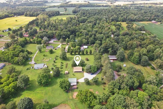 10615 Owens Chapel Rd, Springfield, TN 37172