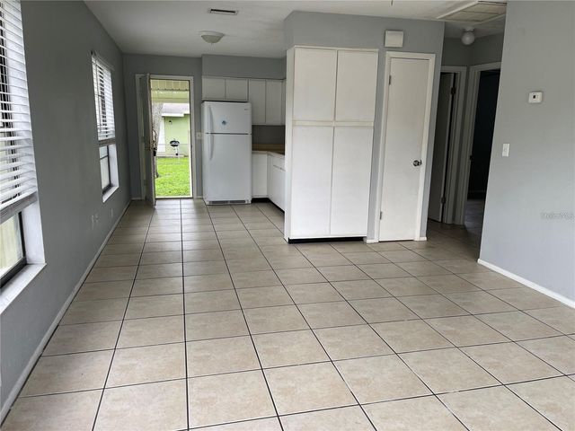 157 2ND AVENUE SW A, Largo, FL 33770