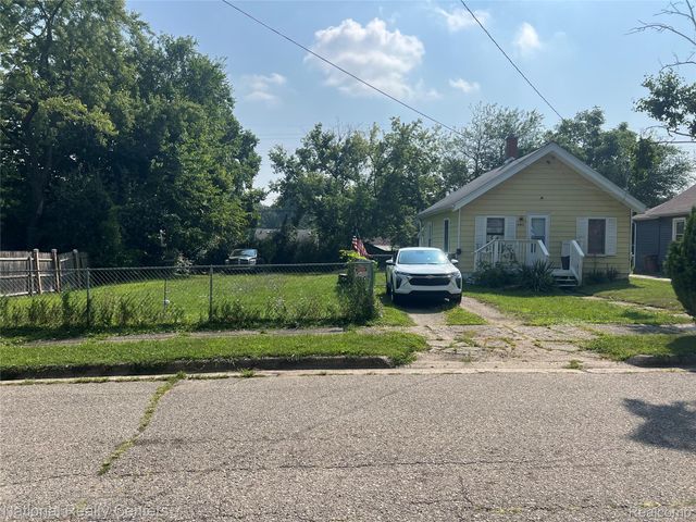 447 S Marshall Street, Pontiac, MI 48342