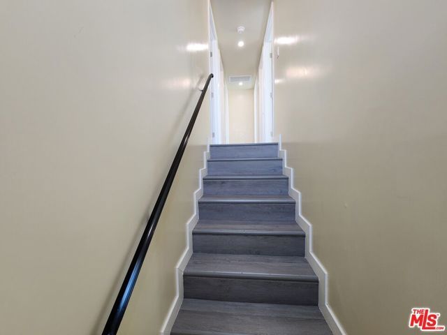 1535 W 80th Street, Los Angeles, CA 90047