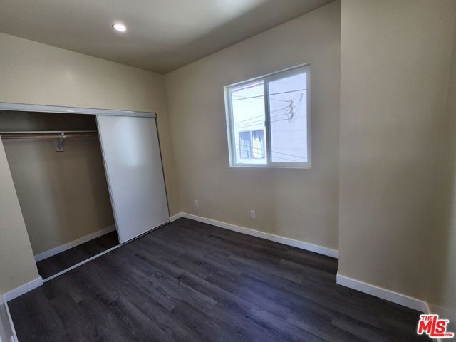 1535 W 80th Street, Los Angeles, CA 90047