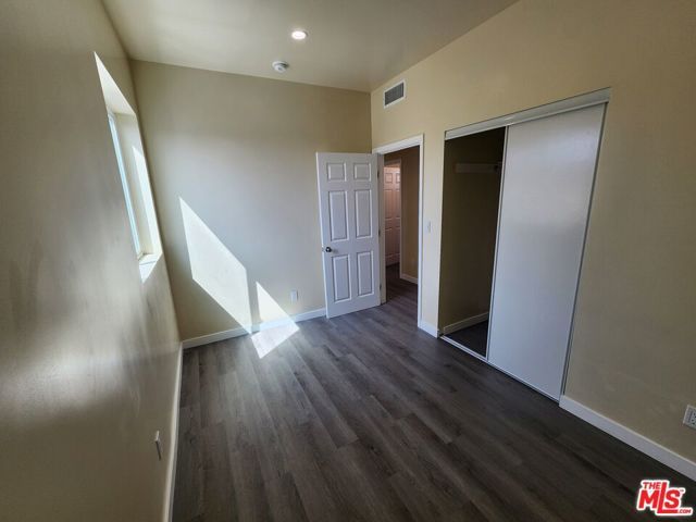 1535 W 80th Street, Los Angeles, CA 90047