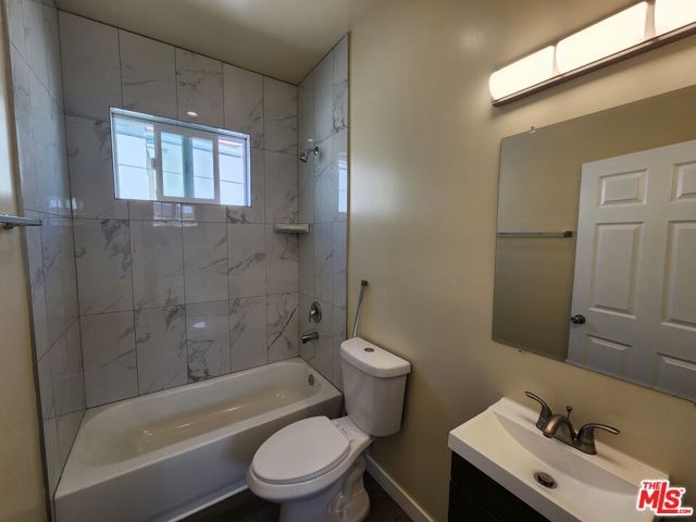 1535 W 80th Street, Los Angeles, CA 90047