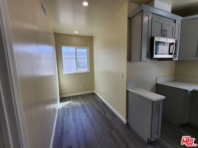 1535 W 80th Street, Los Angeles, CA 90047