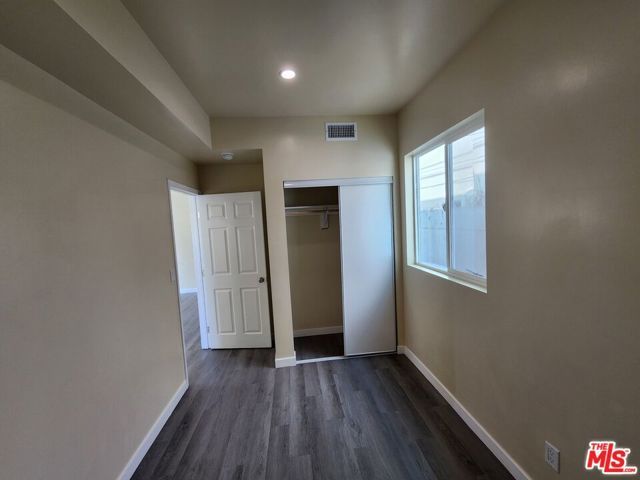 1535 W 80th Street, Los Angeles, CA 90047