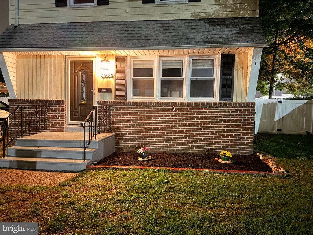 2530 48TH ST, PENNSAUKEN, NJ 08110 — exterior