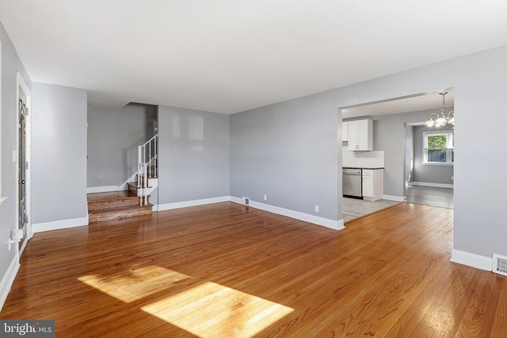 2530 48TH ST, PENNSAUKEN, NJ 08110 — photo 4