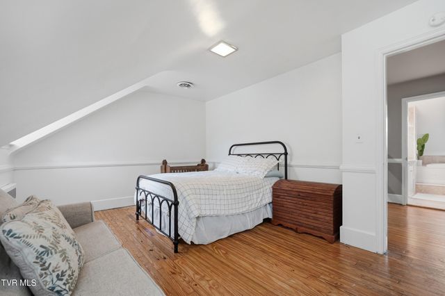 205 Northwest Highland Avenue, Norton, VA 24273