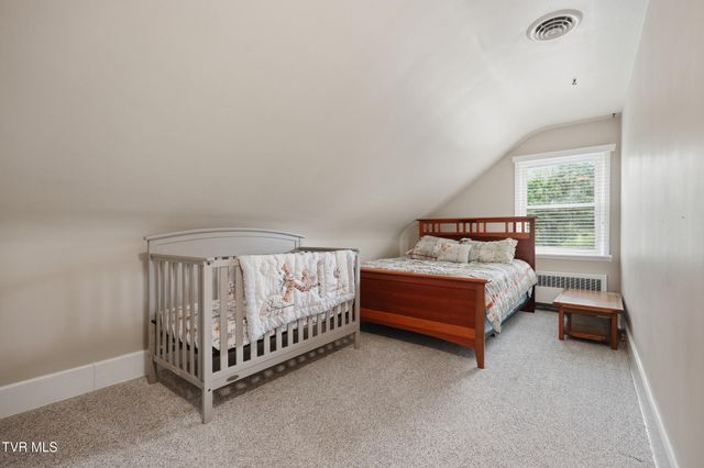 205 Northwest Highland Avenue, Norton, VA 24273