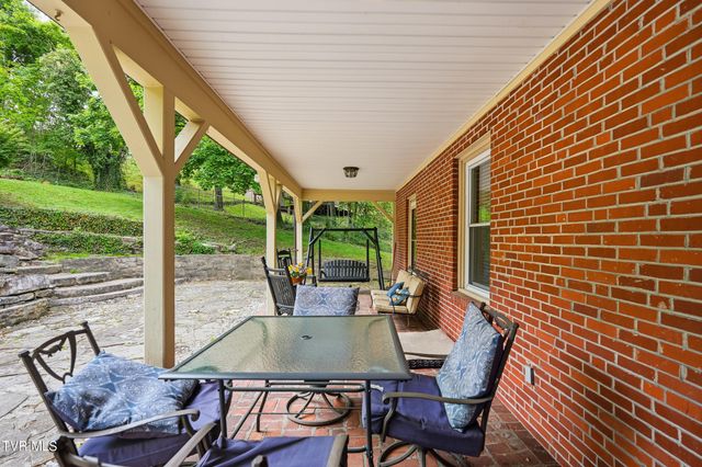 205 Northwest Highland Avenue, Norton, VA 24273
