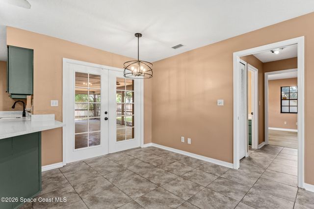 950 Whisperpine Drive, Melbourne, FL 32901