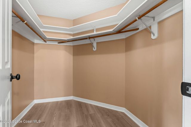 950 Whisperpine Drive, Melbourne, FL 32901