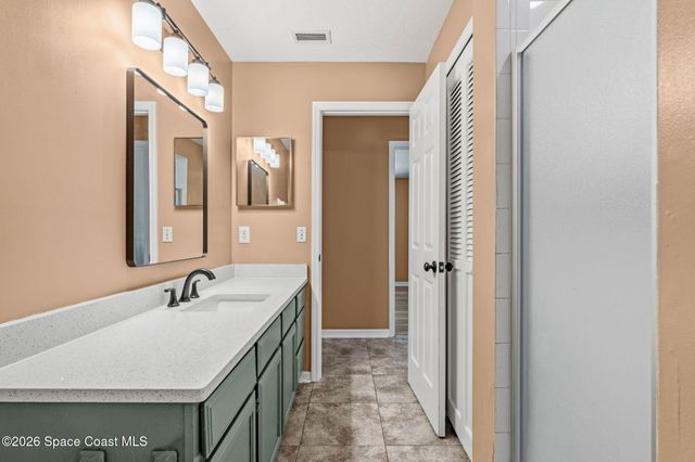 950 Whisperpine Drive, Melbourne, FL 32901
