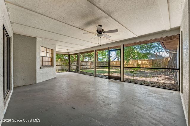 950 Whisperpine Drive, Melbourne, FL 32901