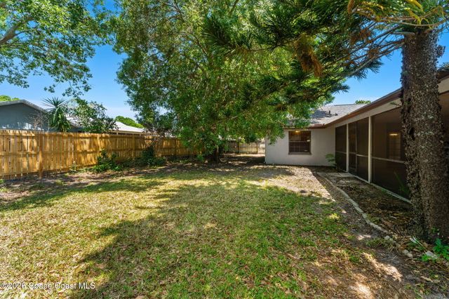 950 Whisperpine Drive, Melbourne, FL 32901