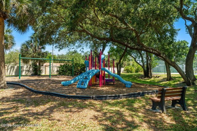 950 Whisperpine Drive, Melbourne, FL 32901
