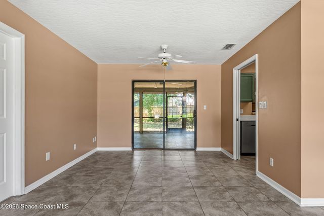 950 Whisperpine Drive, Melbourne, FL 32901