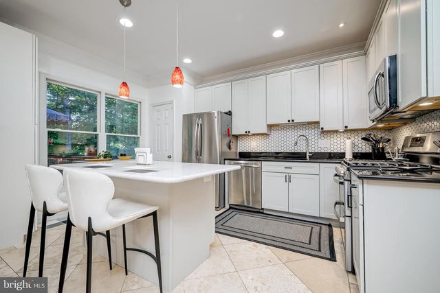 17949 DUMFRIES CIR, Olney, MD 20832