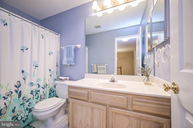 17949 DUMFRIES CIR, Olney, MD 20832