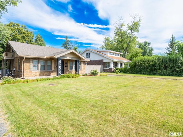 4228 N PROSPECT Road, Peoria, IL 61614