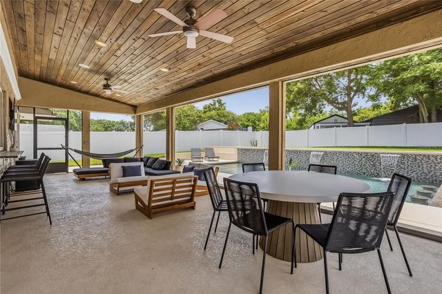 404 BARCLAY AVENUE, Altamonte Springs, FL 32701