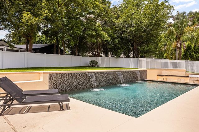 404 BARCLAY AVENUE, Altamonte Springs, FL 32701