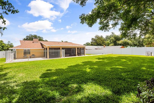 404 BARCLAY AVENUE, Altamonte Springs, FL 32701
