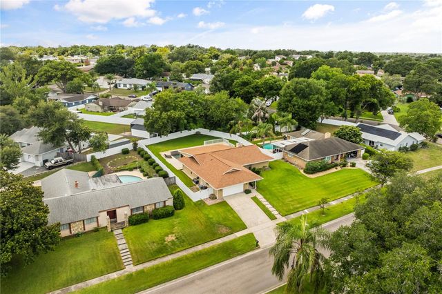 404 BARCLAY AVENUE, Altamonte Springs, FL 32701