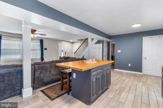 22 MARSHALL RD, Waldorf, MD 20602