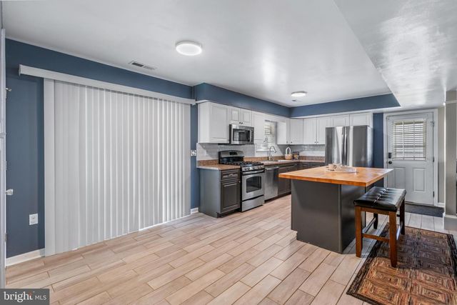 22 MARSHALL RD, Waldorf, MD 20602